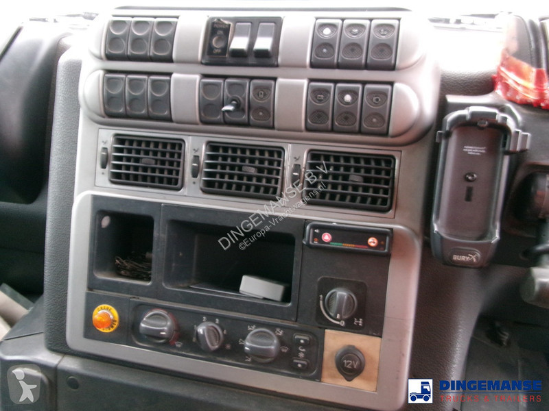 Camion Iveco 310 EEV 6x2 RHD + Atlas 120.2E
