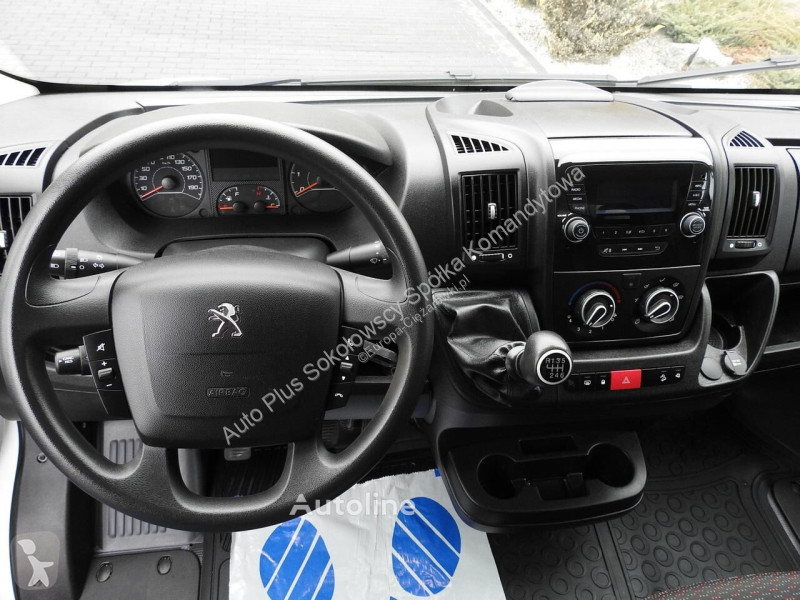 Camion Peugeot BOXER KONTENER WINDA 8 PALET...