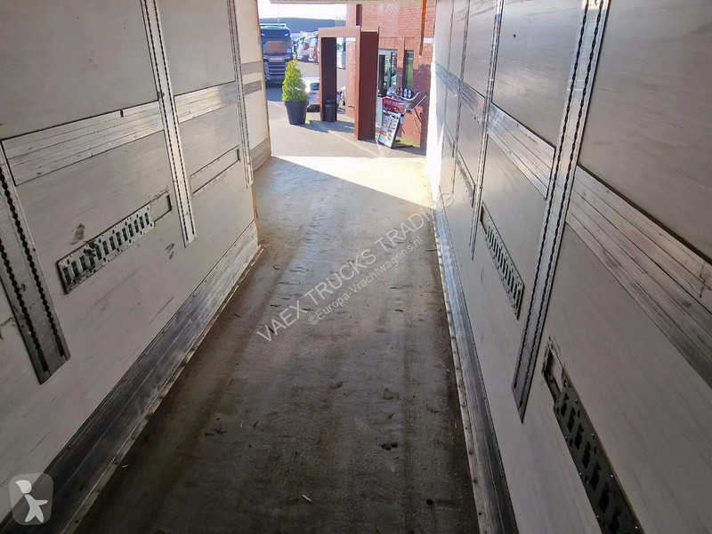 Kamion Volvo 330 4x2 - Carrier MT 18 Frigo -...
