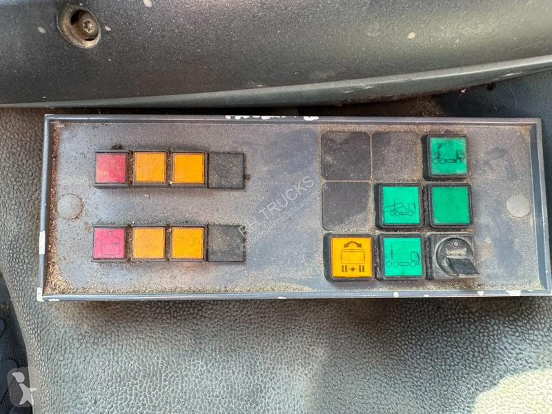 Kamion Ginaf M 3232 S 6X2 - EURO 2 + PALFINGER...