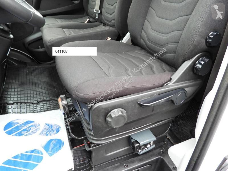 Veículo utilitário Iveco DAILY 35C13 WYWROTKA...