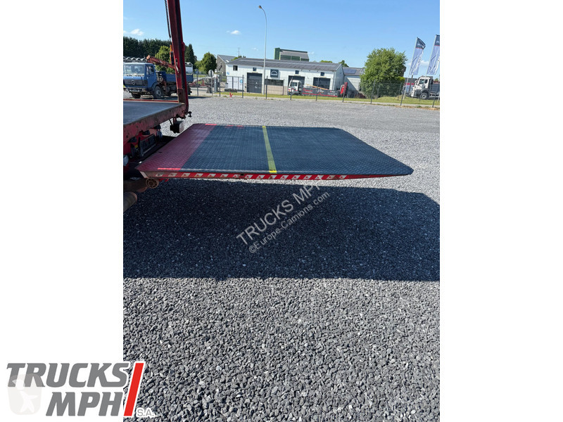 Kamion Renault *403.720 km*Hayon 2500 kg*Full...