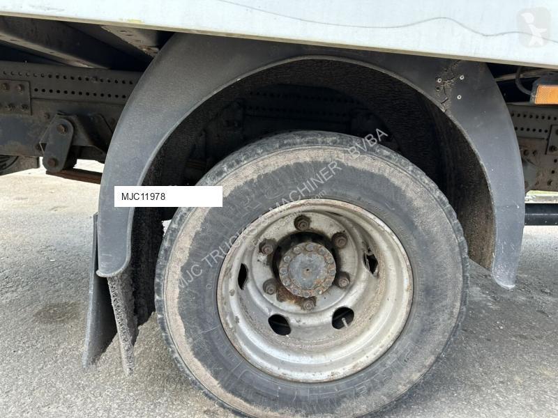 Kamion Iveco EUROCARGO 80E18 CLOSED BOX 6m00 x...