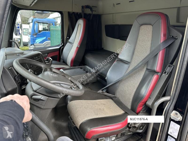 Camion Volvo FMX 370 6x2 PRITSCHE 6M35 + KRAN...