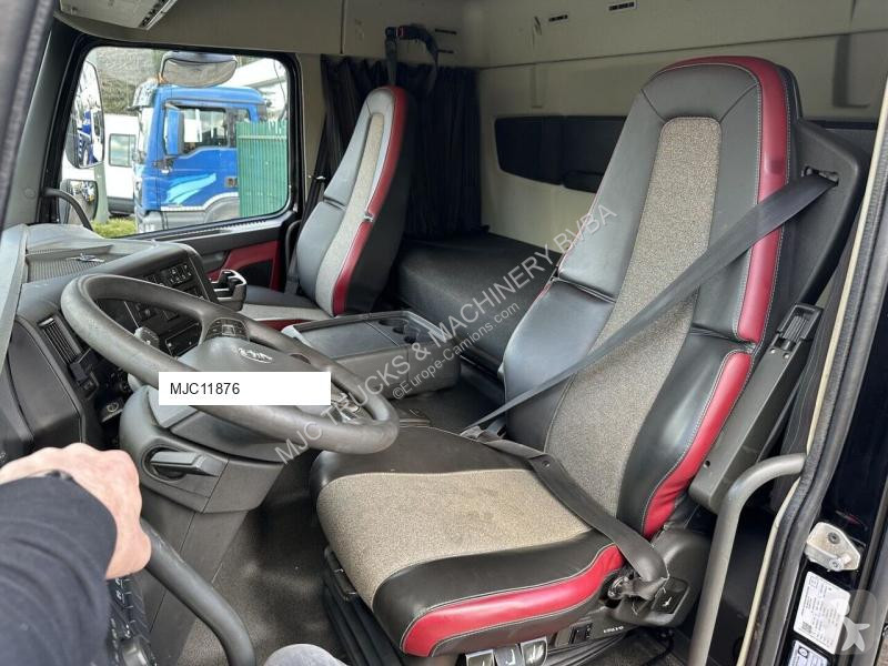 Camion Volvo FMX 370 6x2 PLATFORM 6M35 + CRANE...