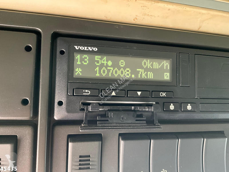 Kamion Volvo 8x4 Euro 6 Palfinger 92 Tonmeter...