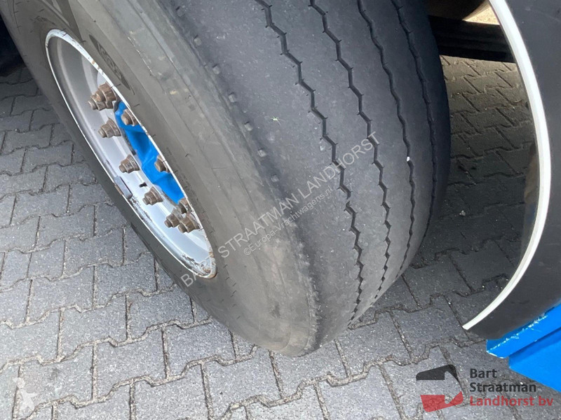Kamion Volvo 420 10x4 Euro 5 Road Plate Car...