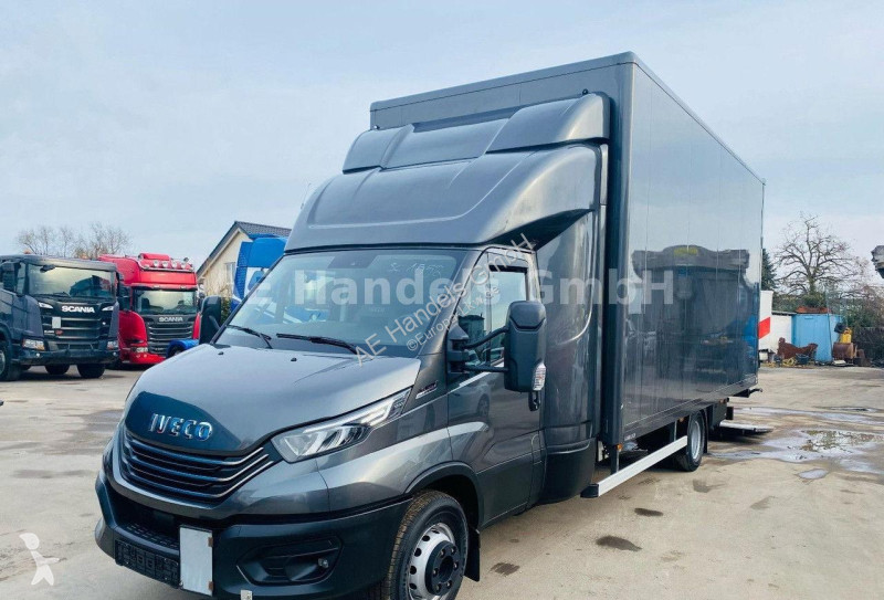 Kamion Iveco 72
