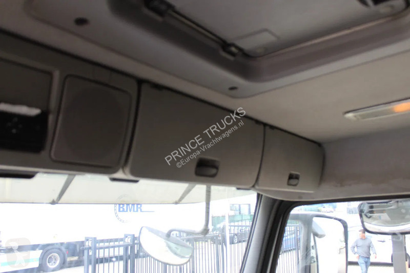 Kamion Volvo 330 * EURO5 * CARRIER SUPRA SILENT...