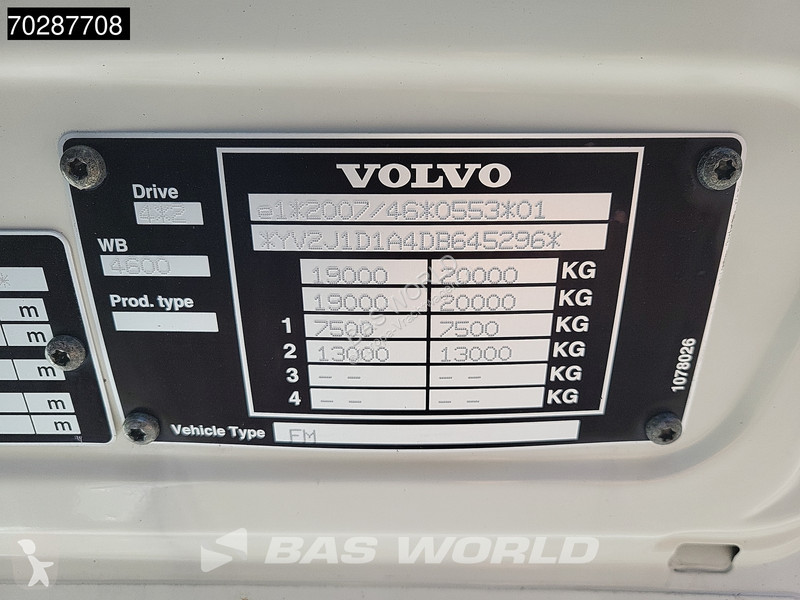 Camion Volvo 330 4X2 4,60m Wheelbase BDF...