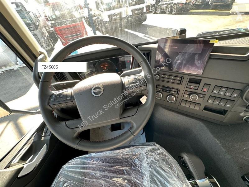 Kamion Volvo FMX 500