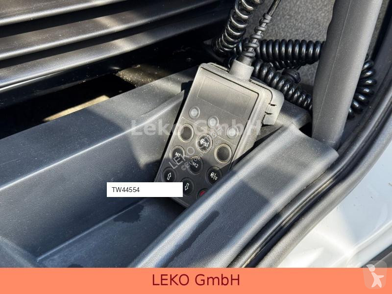 Lastbil Iveco 160 ML 210