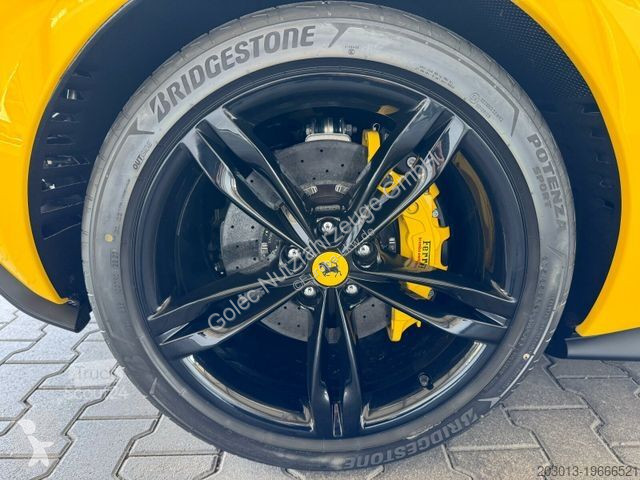 Véhicule utilitaire Ferrari Coupe