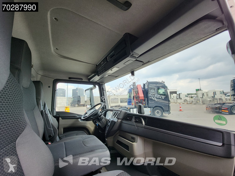 Vrachtwagen MAN 12.250 4X2 12tonner 1500kg...