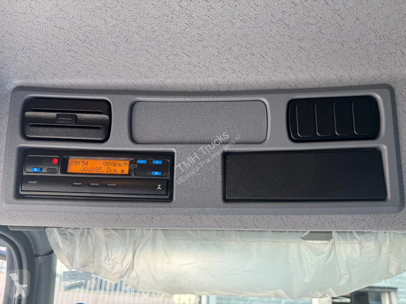 Kamion Mercedes 1725 4x4 Flatbed with Hyva...