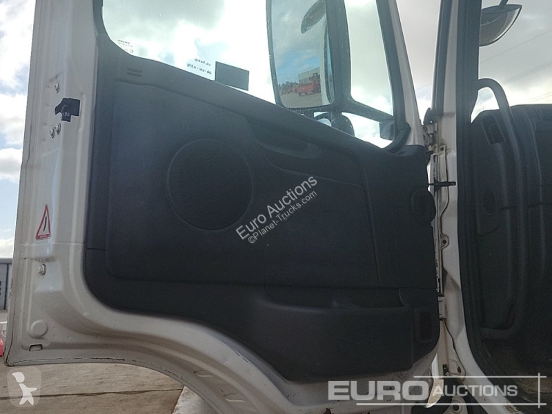 Camion Volvo FM300