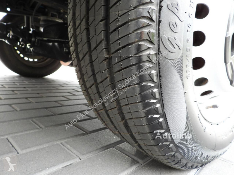 Veicolo commerciale Iveco DAILY 35S18 PLANDEKA...