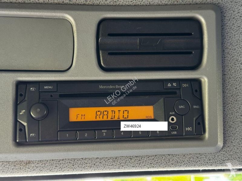 شاحنة Mercedes 1021 Mit Carrier Sp 850Mt