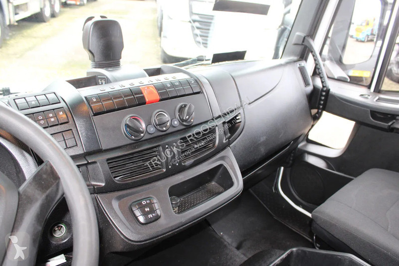 Kamion Iveco 120E21 + euro 6 + lift +...