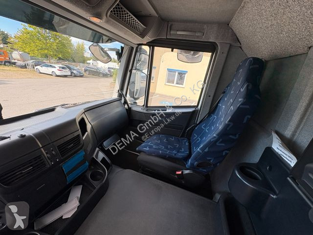 Kamion Iveco...