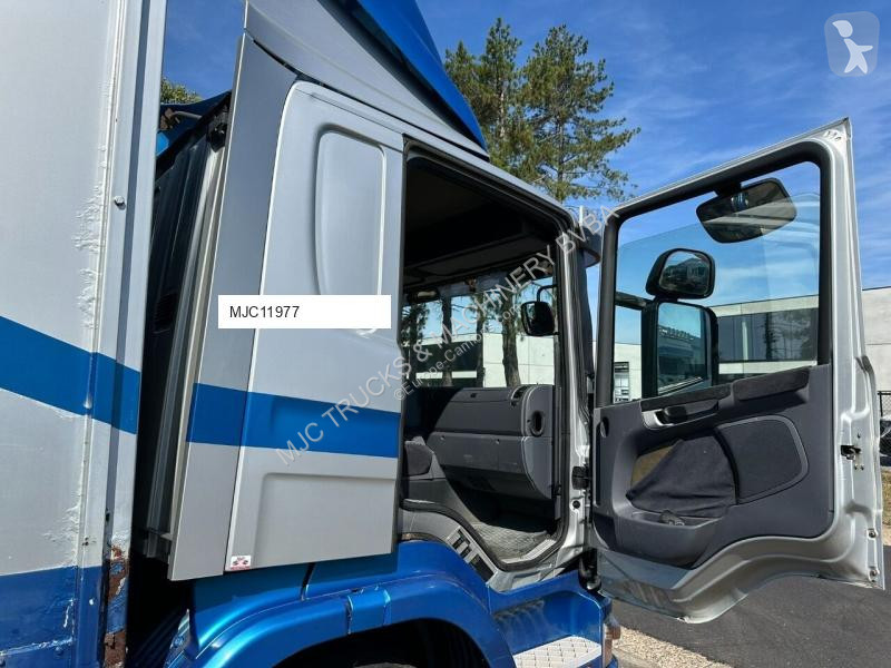 Camion Scania P310 4x2 LIVESTOCK / VEEWAGEN /...