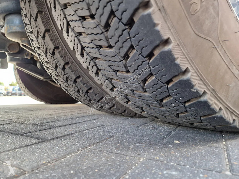 Kamion Volvo 16650 6x2 Globetrotter - 28M3 Bulk...