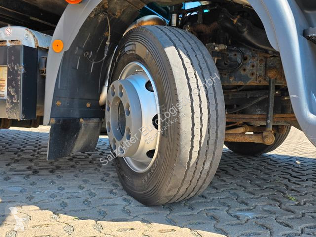 Kamion Iveco 120E25 / Ladebordwand