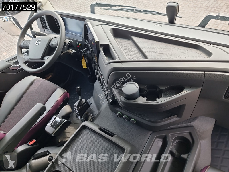 شاحنة Volvo 520 10X4 NEW 30m3 Mining tipper...