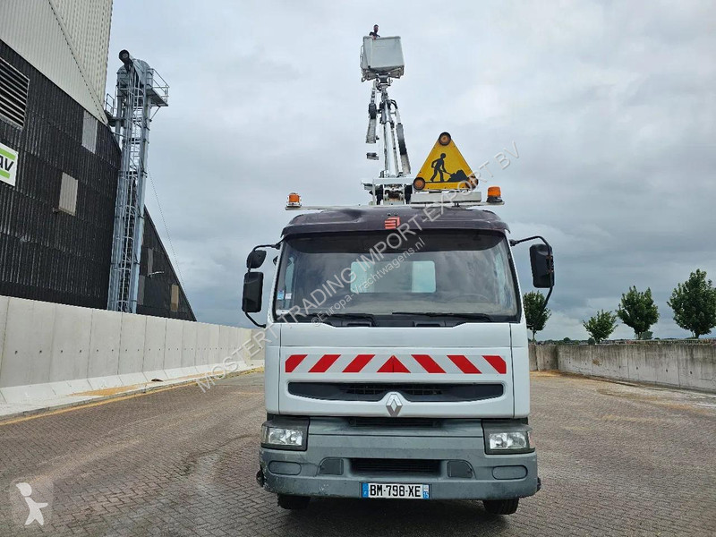 شاحنة Renault V.I. Renault VI Truck Mounted...