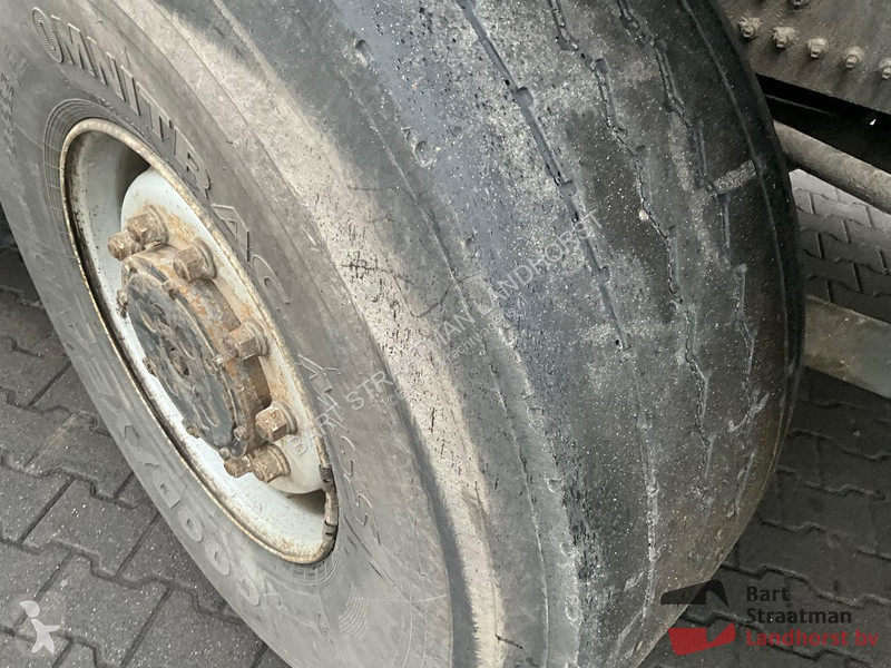 Lastbil Terberg FM2000-T 8X8 met 18m3 kipper en...