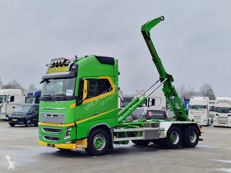 شاحنة Volvo 16750 Globetrotter XL 6x2 - 20T...