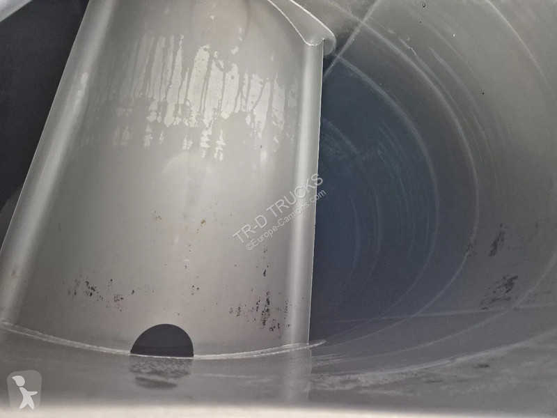 شاحنة Renault 320 DXI - 11000L INSULATED INOX...