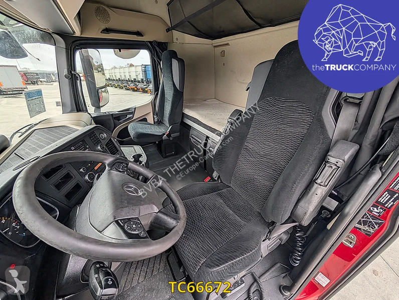 شاحنة Mercedes 2548