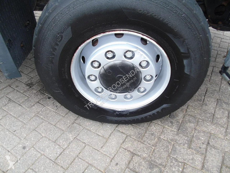 شاحنة Volvo 500 + 4x4 + HMF 4020 5x + JIB 4x 30...