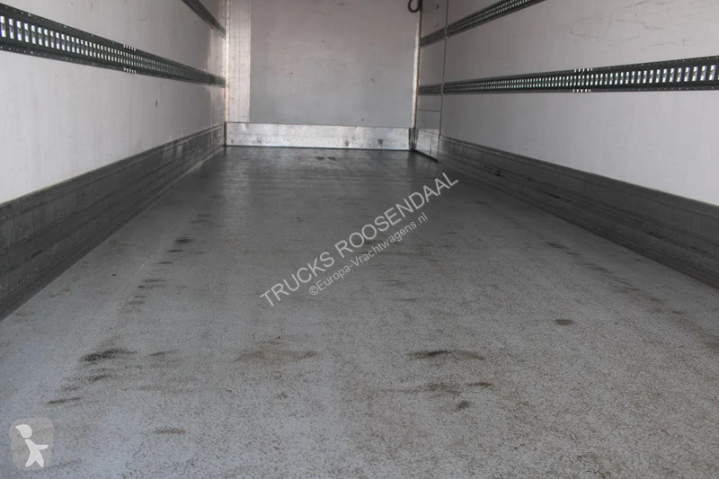 شاحنة Volvo 280 + CARRIER + ATP/FRC + LIFT...