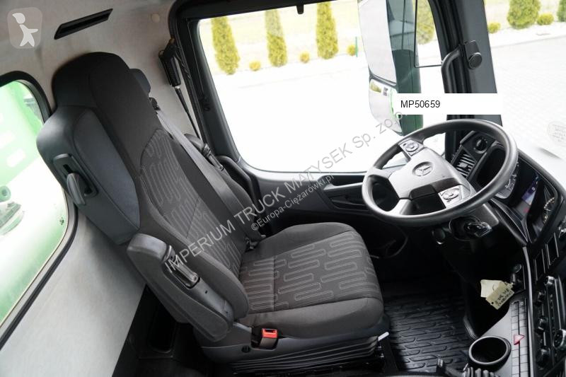 شاحنة Mercedes X-HIPRO 302