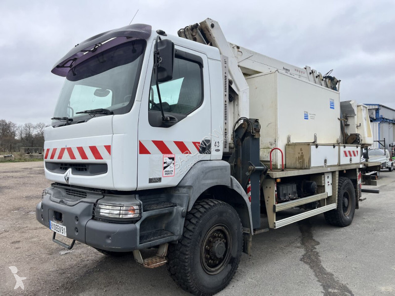شاحنة Renault 370