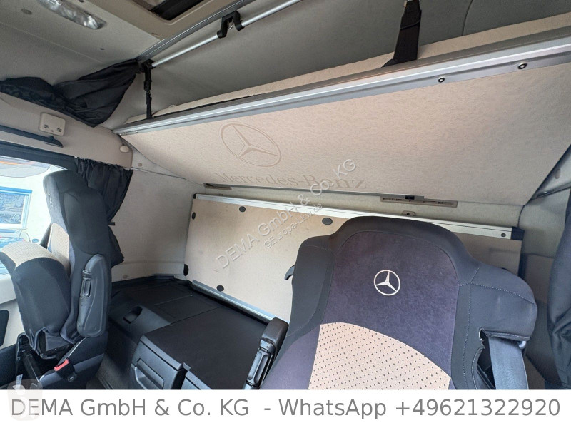 شاحنة Mercedes...