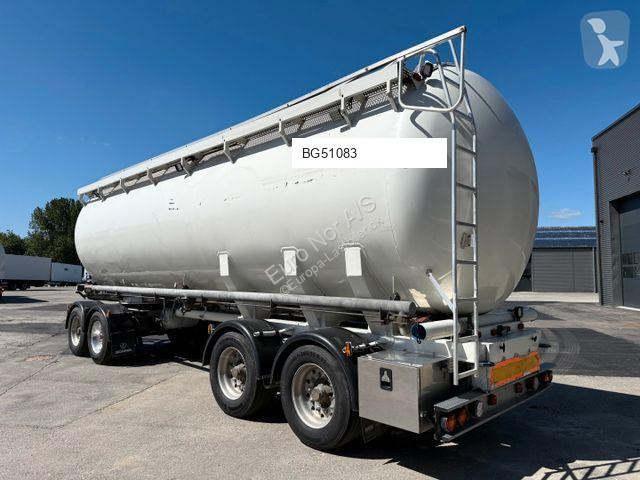 شاحنة  SCANIA R500 NGS 6x2 26 m3 Silo + HMK...