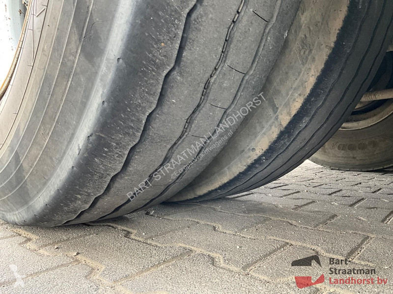 Lastbil MAN 10x8 bladvering, handgeschakeld met...
