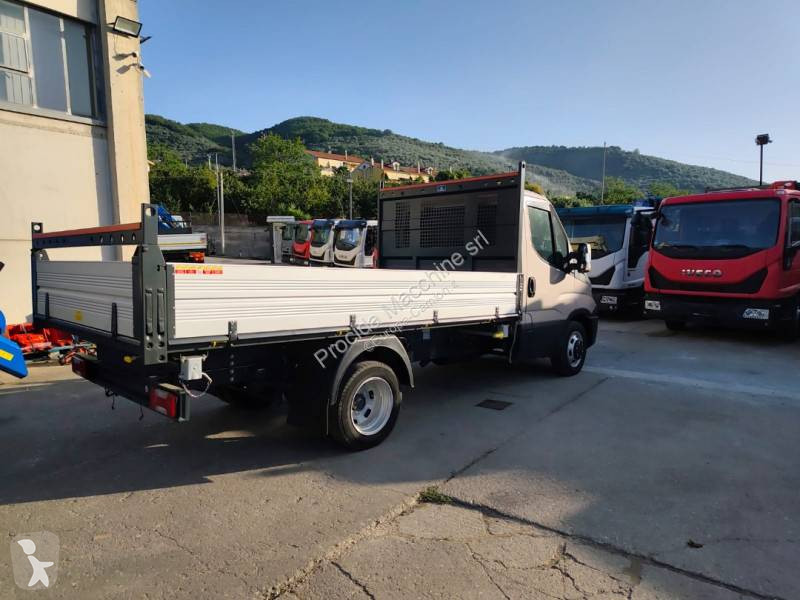 شاحنة Iveco