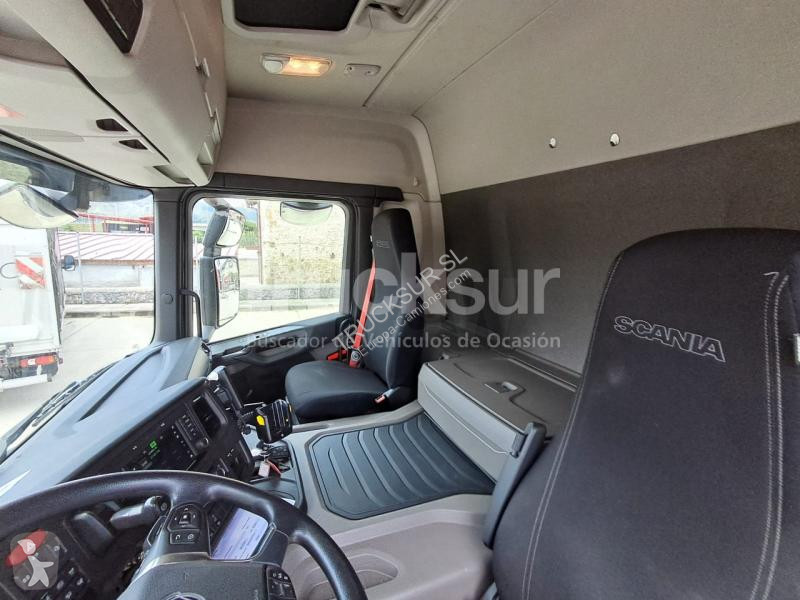 شاحنة Scania ejes 6x2*4 500.26 CHASIS