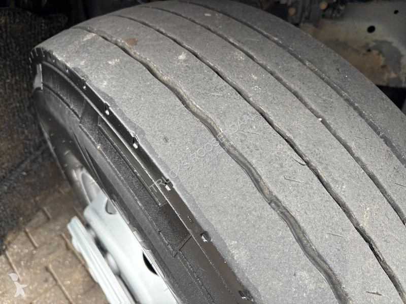 شاحنة DAF 75250 + HYVA PORTAL ARM SYSTEM + EURO...
