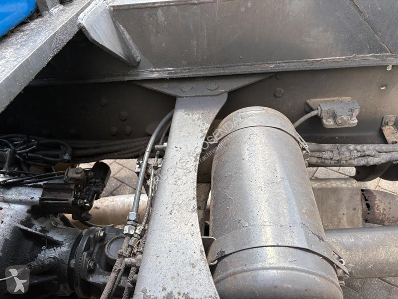 شاحنة Volvo 12380 + HMF 2220 K5 + 8X4 STEERING...