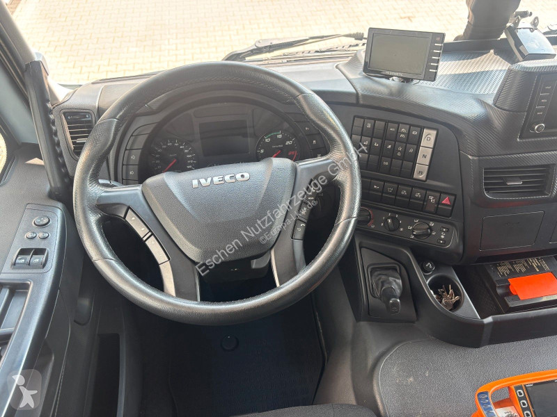 شاحنة Iveco AD320S46 8x2| MKG 26,40m...