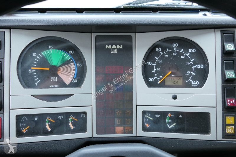 شاحنة MAN 10.224 DoKa LHF 16/12 4x4 Wassertank...