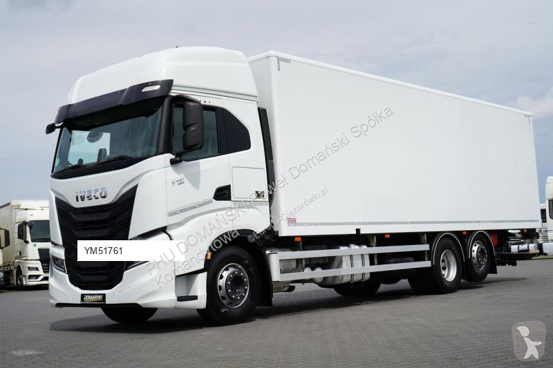 Camión Iveco / 420 / E 6 / KONTENER + WINDA /...