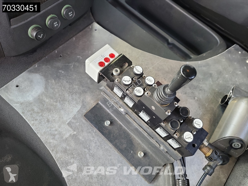 Lastbil Volvo 6X2 DayCab Lift+Steering Axle VDL...