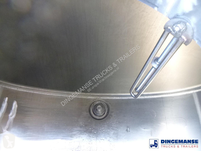 شاحنة Renault 270 4x2 fuel tank 13.7 m3 / 4 comp