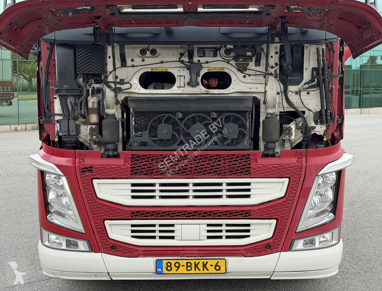 شاحنة Volvo 13500 I-PARK COOL CARRIER TRS...